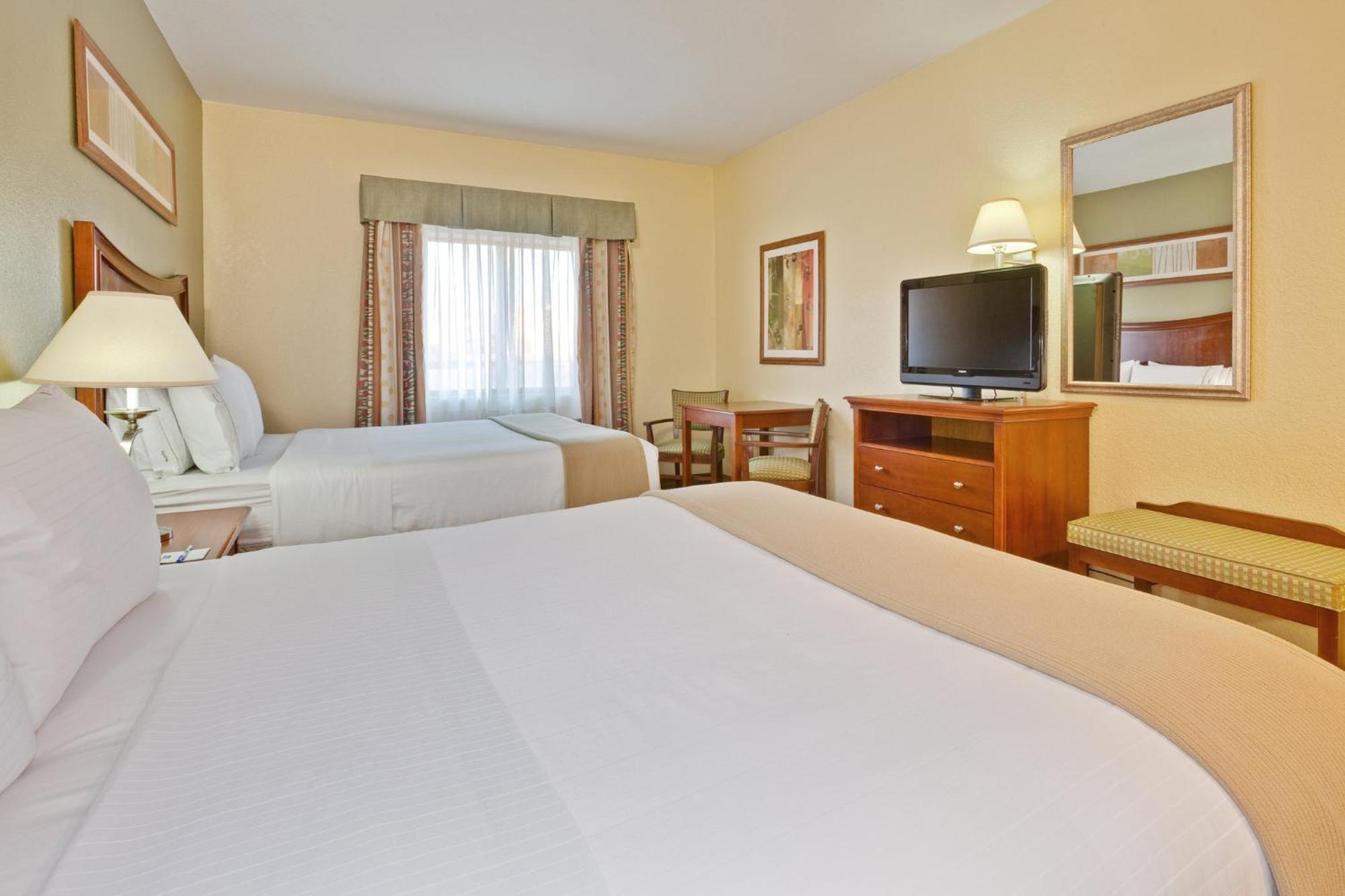 Hurricane Holiday Inn Express Winfield - Teays Valley, An Ihg Hotel מראה חיצוני תמונה