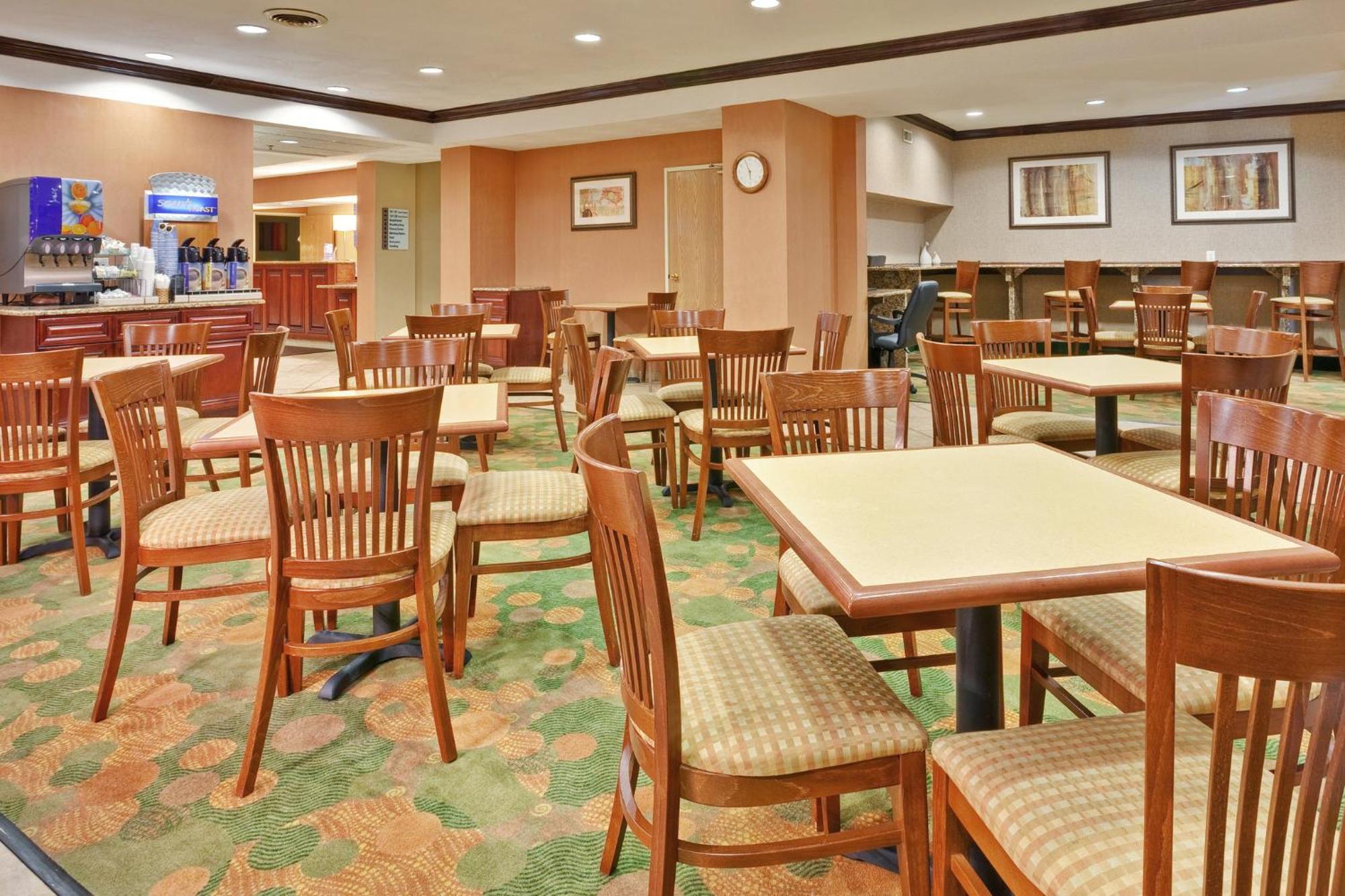 Hurricane Holiday Inn Express Winfield - Teays Valley, An Ihg Hotel מראה חיצוני תמונה