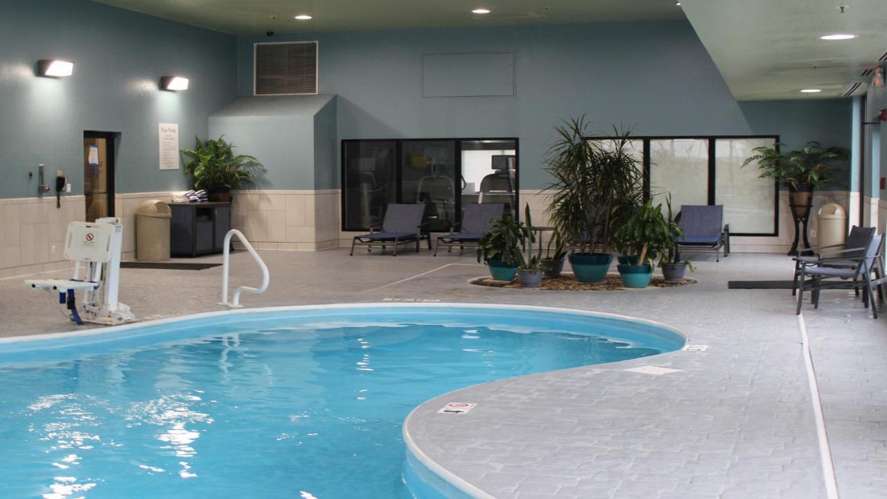 Hurricane Holiday Inn Express Winfield - Teays Valley, An Ihg Hotel מראה חיצוני תמונה